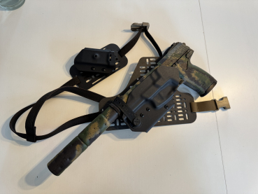 Kicking Mustang KMCS Hide Holster
